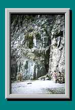 Bergf&uuml;hrer Ecke sichert seine Freundin Steffi bei einer 6+ Tour