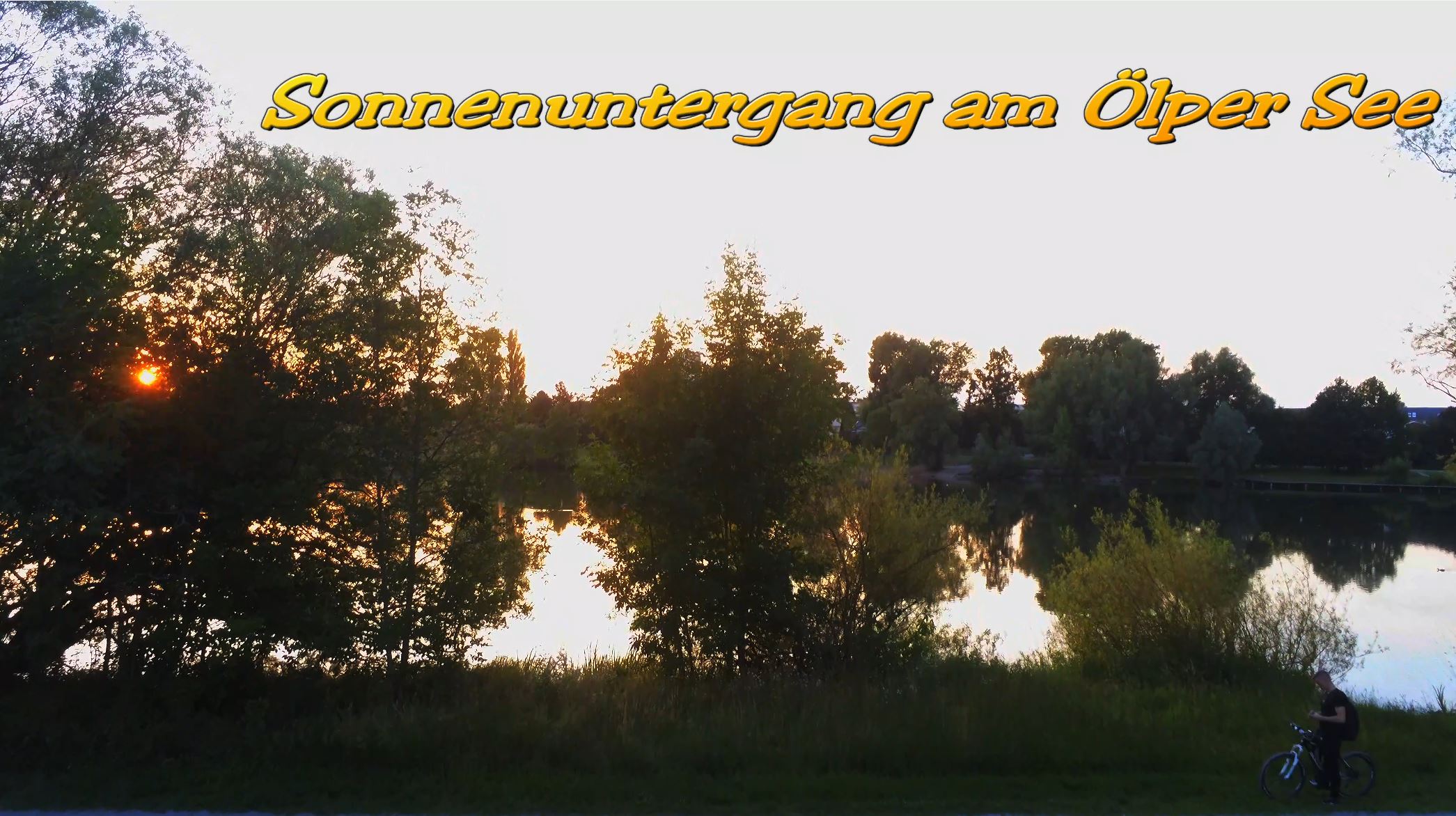 Sonnenuntergang Drohnenflug über den Ölpersee
